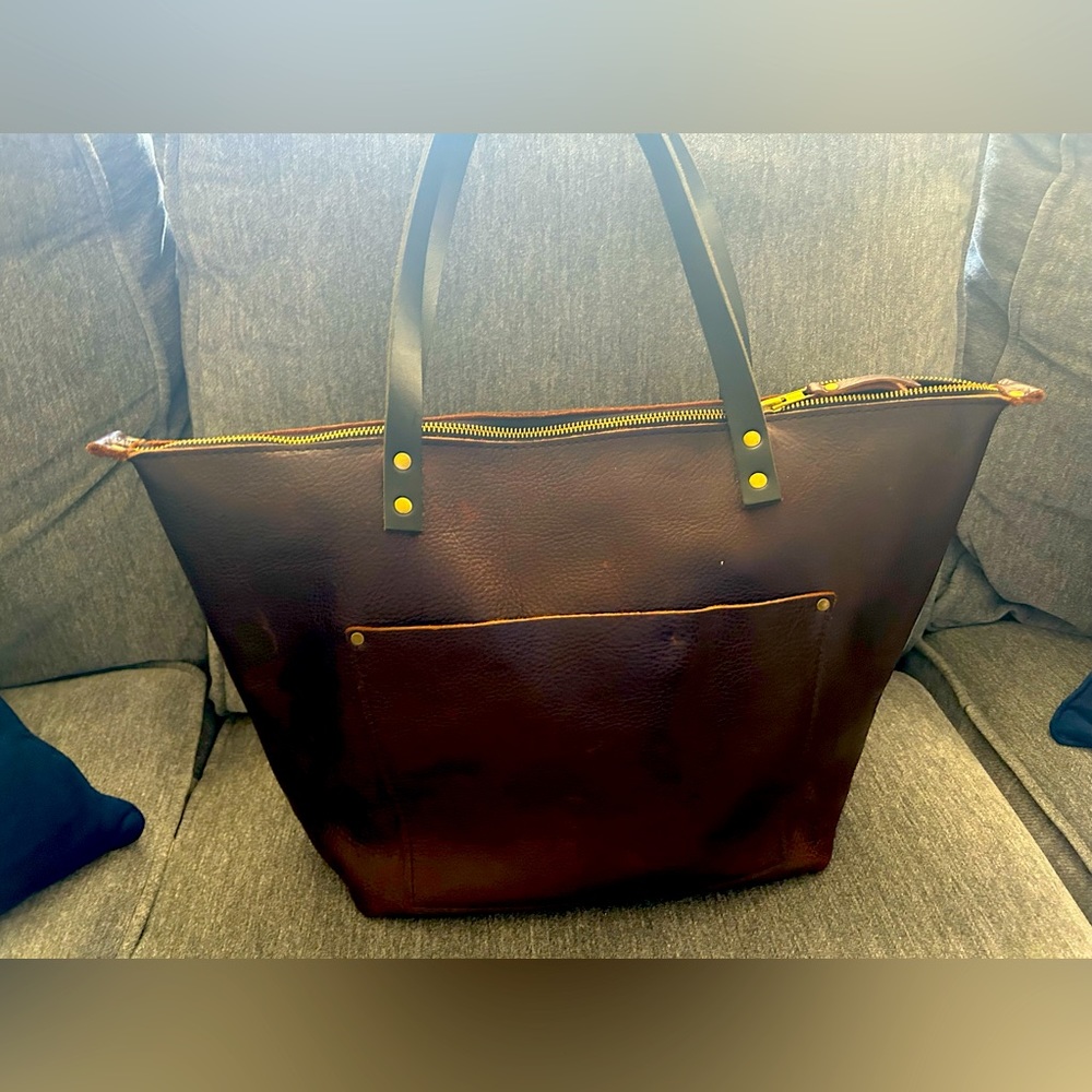 Portland leather medium tote